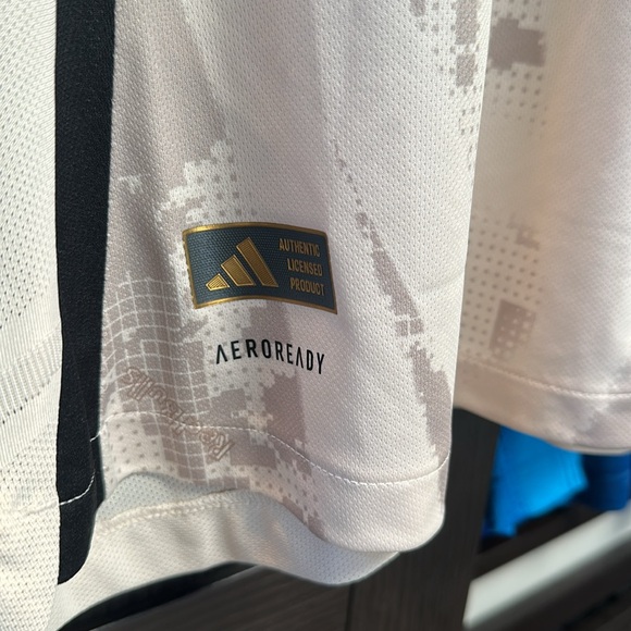 Daniel Edelman New York Red Bulls adidas 2025 Stone Kit Authentic Jersey - Tan - Picture 4 of 7